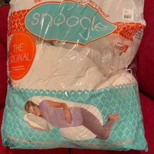 Snoogle Pregnancy Pillow